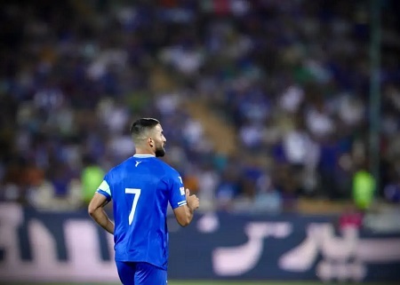 استقلال جواب مهرداد را نمی‌دهد
