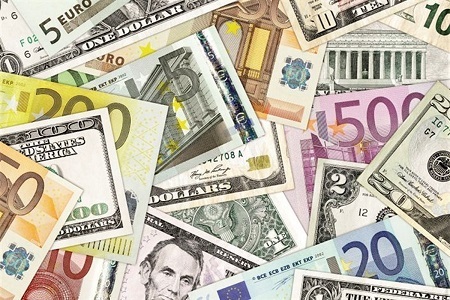 قیمت دلار، یورو، درهم و لیر امروز یکشنبه ۲۲ تیر ۱۴۰۴ + جدول