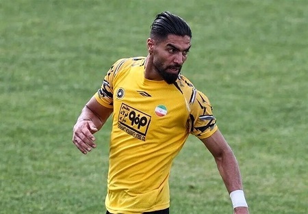 ستاره پیشین سپاهان و پرسپولیس، گزینه خط آتش استقلال شد!