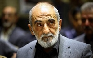 ناراحتی شریعتمداری از بی‌توجهی مسئولین به پیشنهاد بستن تنگه هرمز