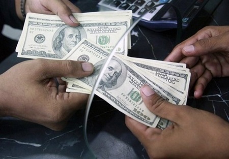 سقوط قیمت دلار در بازار پس از آتش بس - ۳ سه شنبه خرداد ۱۴۰۴