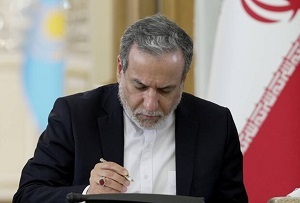 عراقچی:  اگر ترامپ خواهان توافق است باید لحن غیرقابل‌قبول خود را نسبت به رهبری کنار بگذارد