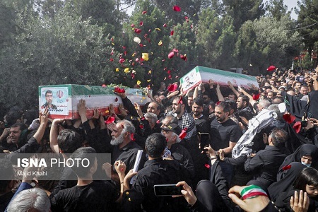 مراسم خاکسپاری شهیدان حاجی‌زاده و باقری برگزار شد