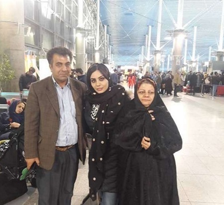 تصویر پدر و مادر صحرا اسدالهی پس از مصاحبه جنجالی خانم بازیگر (عکس)