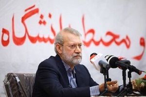 لاریجانی محبوب کیهان و شریعتمداری شد