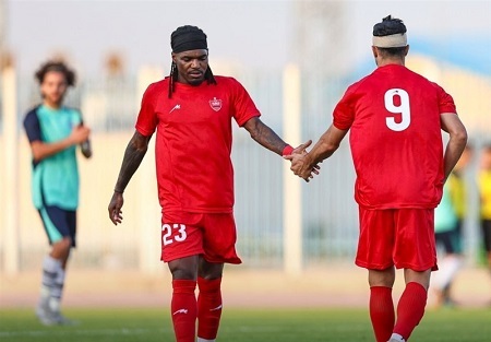 وحید امیری و عنایت‌زادع، بیفوما را از بازی پرسپولیس -فجر خط زدند!