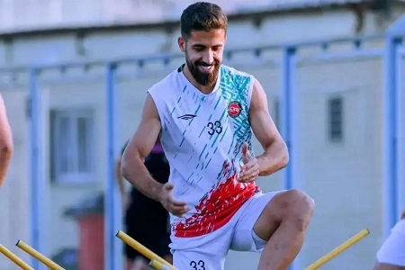 مدافع پرسپولیسی در انتظار گوشه چشم اسکوچیچ مدافع پرسپولیسی در انتظار گوشه چشم اسکوچیچ
