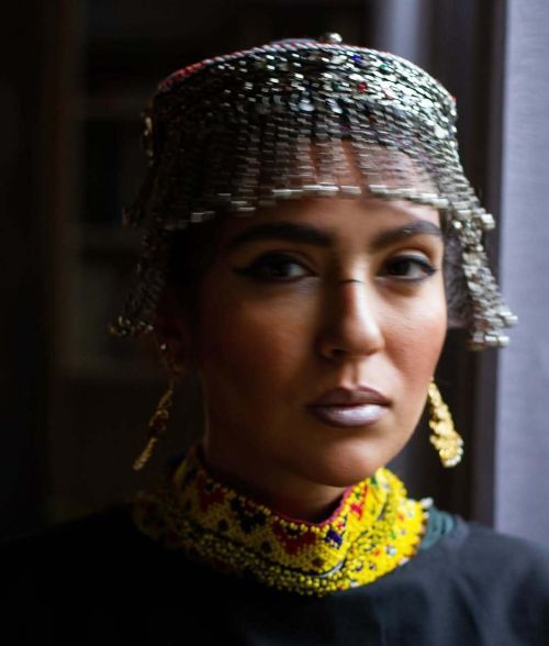 مونا کرمی «قدرت و زنانگی‌اش» را به نمایش گذاشت! (عکس)
