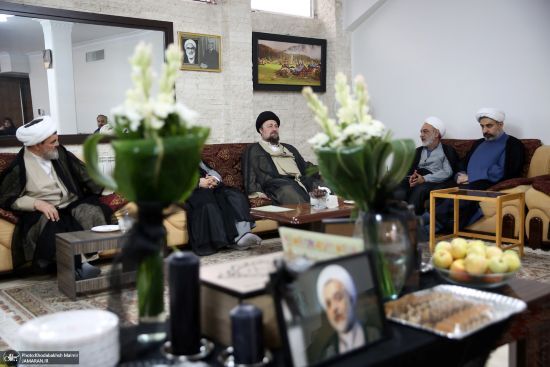 حضور سید حسن خمینی در منزل مرحوم محمدعلی جماعتی (ره)