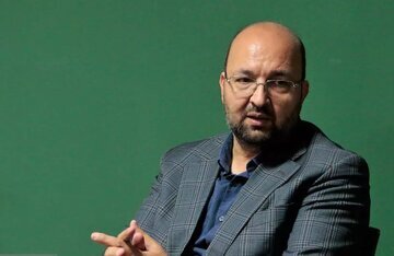 انتقاد تند جواد امام از پلمپ کافه‌ها: نه تنها جامعه را دیندار نخواهد کرد، بلکه موجب تقابل بیشتر با مردم بخواهد شد