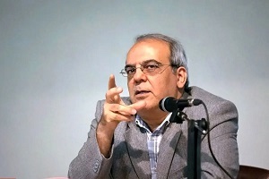 کنایه عباس عبدی به حدادعادل؛ مگر فضای مجازی در اختیار شماست که می‌خواهید آن را صاحب‌دار کنید؟