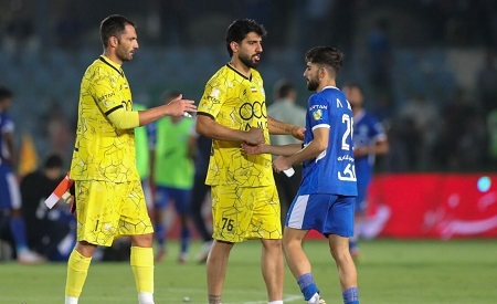انتقاد تند از عملکرد گلرهای استقلال و پرسپولیس