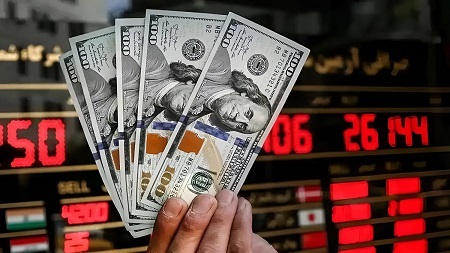قیمت دلار و یورو ظهر امروز یکشنبه ۳۰ شهریور : نرخ ارز افسار پاره کرد!