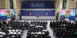 رهبر انقلاب: صهیونیست‌ها انتظار قدرت تخریب موشک ایران را نداشتند / این موشک‌ها، شناسنامه جوان ایرانی است؛ لازم باشد باز استفاده خواهیم کرد