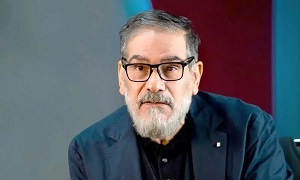 توصیه شمخانی: کشتی ما را شهدا به آب انداختند، با اختلافات سوراخش نکنیم