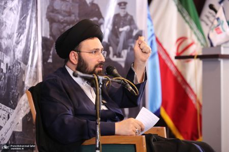 سیدعلی خمینی: ۵۰ سال همه استکبار شرق و غرب تلاش کردند نظام را از بین ببرند و نتوانستند سیدعلی خمینی: ۵۰ سال همه استکبار شرق و غرب تلاش کردند نظام را از بین ببرند و نتوانستند