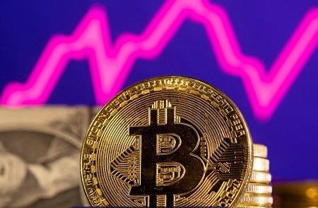 قیمت ارز ریپل امروز ۱۴ آبان / تحلیل بیت‌کوین، دوج‌کوین و اتریوم