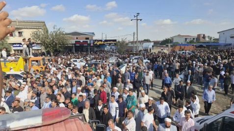 تشییع صابر کاظمی از خانه پدری در روستای قانقرمه آققلا گلستان + عکس تشییع صابر کاظمی از خانه پدری در روستای قانقرمه آققلا گلستان + عکس