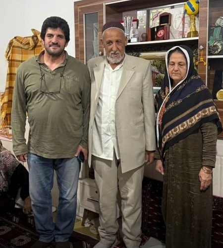 رسول خادم به روستای صابر کاظمی رفت +عکس رسول خادم به روستای صابر کاظمی رفت +عکس