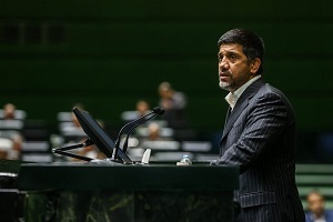 دبیر: برخی مسئولان کشور می‌ترسند بگویند اینترنشنال آشغال است!