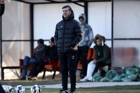 کریم باقری از استقلالیها عذرخواهی کرد کریم باقری از استقلالیها عذرخواهی کرد