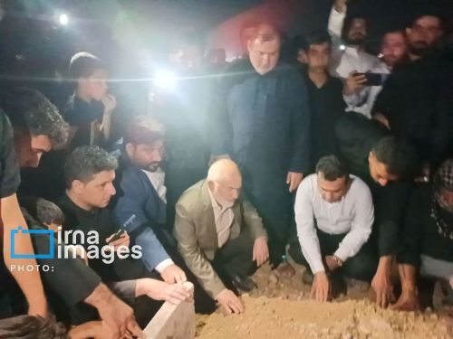 حضور استاندار خوزستان در مراسم تشییع و تدفین مرحوم احمد بالدی (عکس)