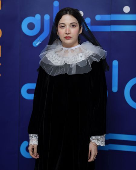 استایل خاص روشنک گرامی در یک جشنواره (عکس) استایل خاص روشنک گرامی در یک جشنواره (عکس)