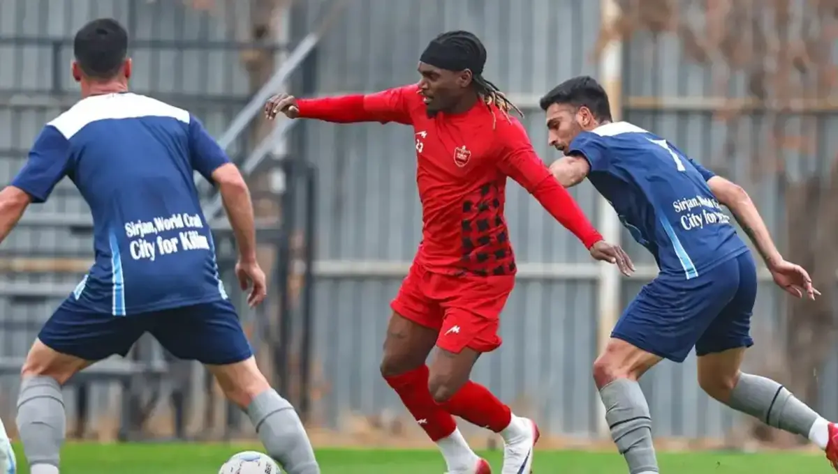 برد ۳ گله پرسپولیس با درخشش بیفوما برد ۳ گله پرسپولیس با درخشش بیفوما