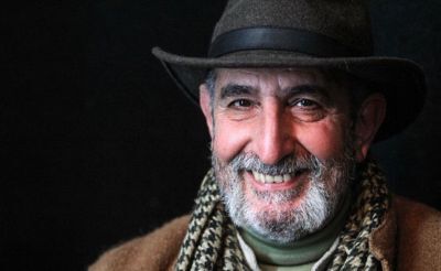 المیرا دهقانی با کلاه فرهاد آئیش تیپ زد! (عکس) المیرا دهقانی با کلاه فرهاد آئیش تیپ زد! (عکس)