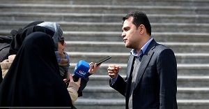 واکنش معاون رئیس‌جمهور به استفاده از انسان به جای ربات در نمایشگاه اینوکس کیش