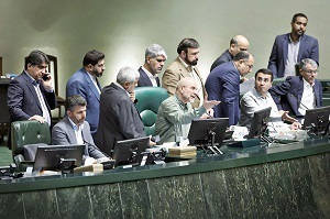نظرات احمد شیرزاد و اشرف بروجردی درباره حملات دیروز قالیباف و تندروهای مجلس به روحانی و ظریف در دفاع از روسیه نظرات احمد شیرزاد و اشرف بروجردی درباره حملات دیروز قالیباف و تندروهای مجلس به روحانی و ظریف در دفاع از روسیه