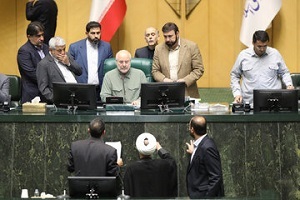 روزنامه جمهوری اسلامی: قالیباف دنبال کاپیتولاسیون چینی و روسی است/ شما صلاحیت نمایندگی مجلس را ندارید روزنامه جمهوری اسلامی: قالیباف دنبال کاپیتولاسیون چینی و روسی است/ شما صلاحیت نمایندگی مجلس را ندارید