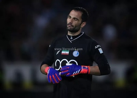 گلر استقلال جواب کنایه سرمربی تراکتور را داد گلر استقلال جواب کنایه سرمربی تراکتور را داد