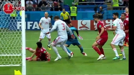 بازسازی صحنه مهم جام‌جهانی در بازی استقلال - پادیاب (عکس)