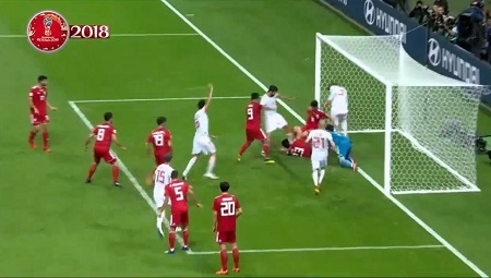 بازسازی صحنه مهم جام‌جهانی در بازی استقلال - پادیاب (عکس)