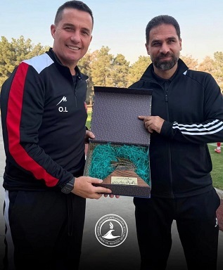 خاص‌ترین هدیه فوتبال ایران برای اوسمار (عکس)