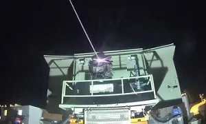 «پرتو آهنین» فعال شد /توانمندی ادعایی لایه پنجم دفاع هوایی اسرائیل چیست؟