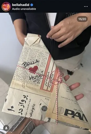 گلاب، فرش ایرانی و تخته نرد در خانه بلا حدید، سوپر مُدل جهانی (عکس) گلاب، فرش ایرانی و تخته نرد در خانه بلا حدید، سوپر مُدل جهانی (عکس)