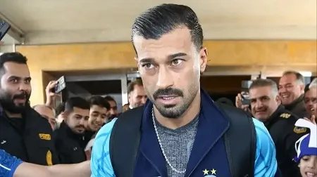 رسانه عادل فردوسی‌پور: سرمربی استقلال رامین رضائیان را اخراج کرد