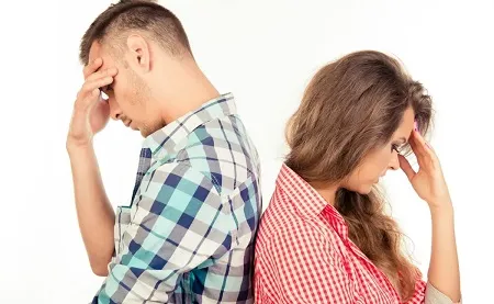 با عادتها و رفتارهای «رو مُخ» همسرم چه کنم؟ با عادتها و رفتارهای «رو مُخ» همسرم چه کنم؟