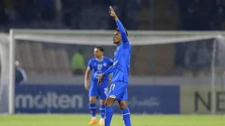 مهاجم استقلال رباط پاره کرد