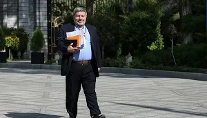 رئیس شورای اطلاع رسانی دولت: رهبری درباره حجاب دستوراتی داده‌اند /برهنه‌نمایی در گزارش وزارت اطلاعات بوده است