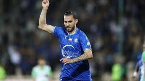 شعار «حیا کن رها کن» هواداران استقلال دامن این بازیکن را گرفت