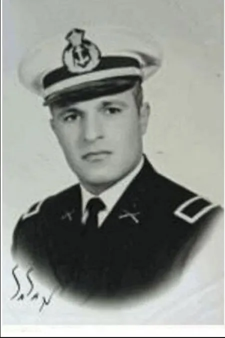 ۳ شهیدی که برای حفظ جزایر سه‌گانه خلیج فارس دادیم: رضا سوزنچی کاشانی، حبیب سولکی کهریزی و  آیت‌الله خانی (تصاویر)